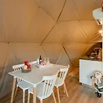 Refugio Poldras Lodge