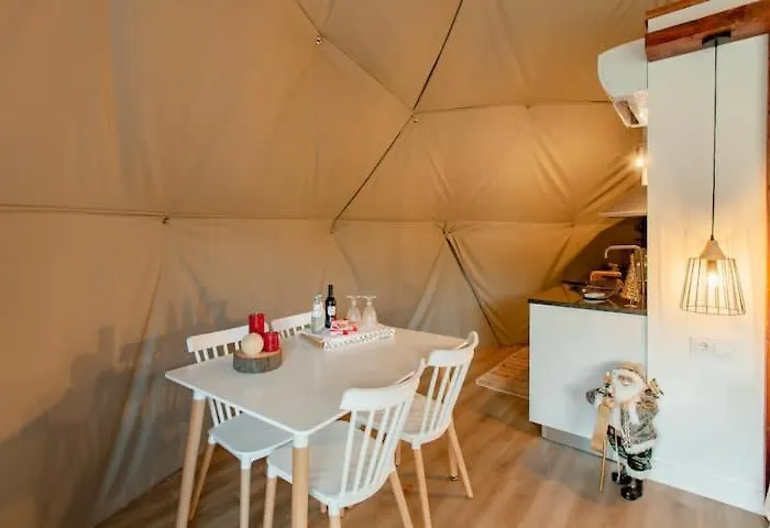 Refugio Poldras Lodge